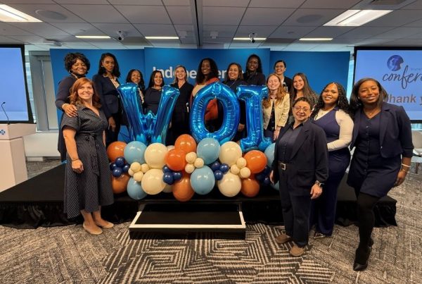Women of Independence group photo with balloons